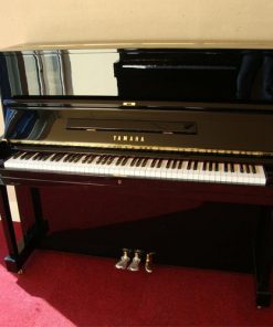 Piano Yamaha U1E.jpg